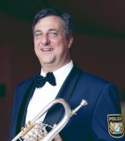 Manfred Hechenblaickner wurde am 3. Mai 1971 in...